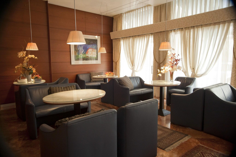 Public Area 3, Hotel Europa, Verona