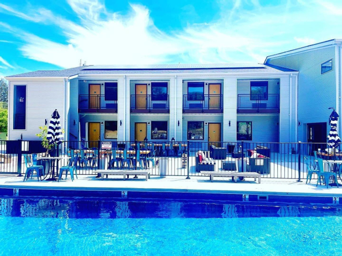 Yacht One Family Suite Near Hidden Valley Ski, Franklin