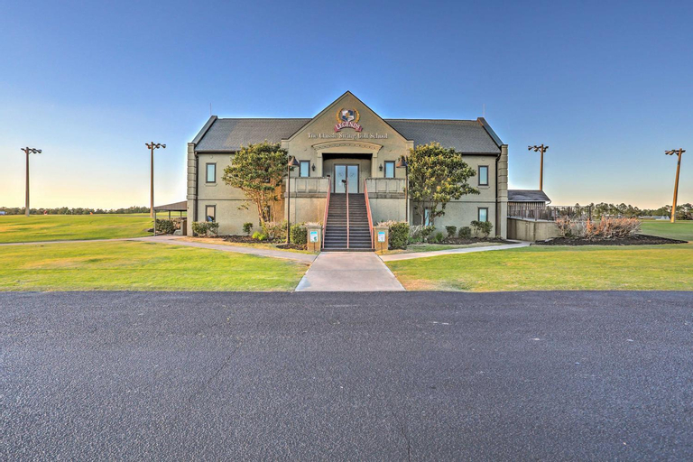 10 Mi to Beach Legends Resort Condo on Ninth Hole, Horry