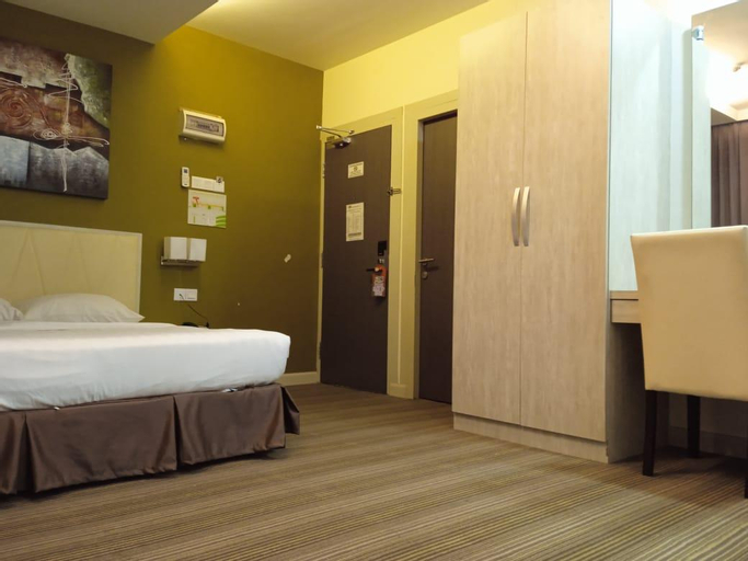 Bedroom 6