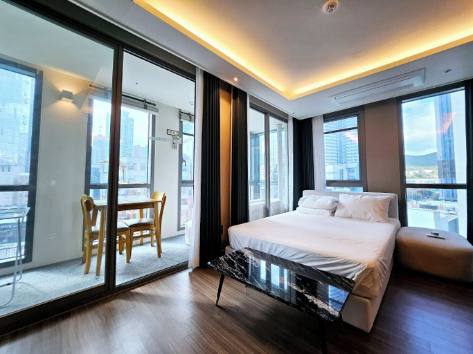 Bedroom 2, Elbon the stay - Bona Together, Haeundae