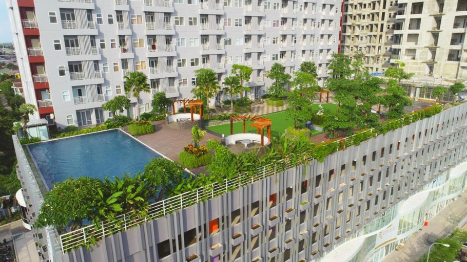 Exterior 6