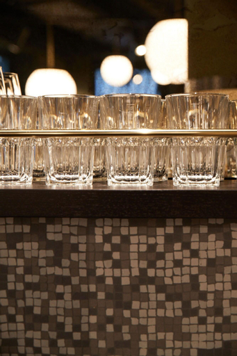 Food & Drinks 7
