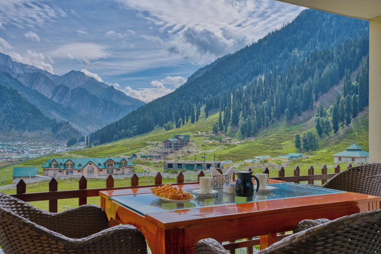 Food & Drinks 4, Golden Meadows Hotels & Resorts, Ganderbal