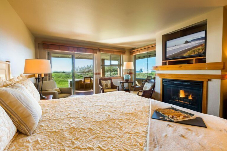 Bedroom 3, The Ocean Lodge, Clatsop
