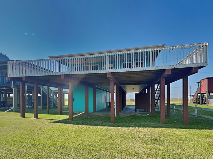 Exterior & Views 2, Star of the Sea Surfside, Brazoria