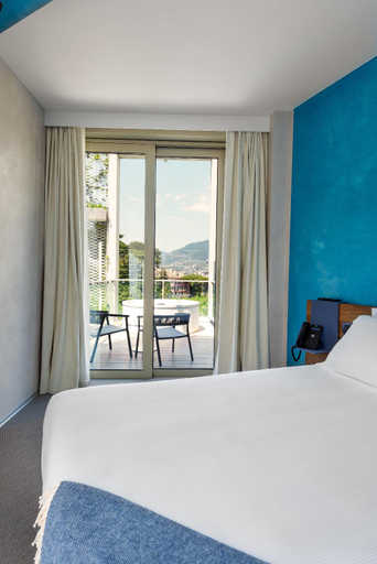 Bedroom 12