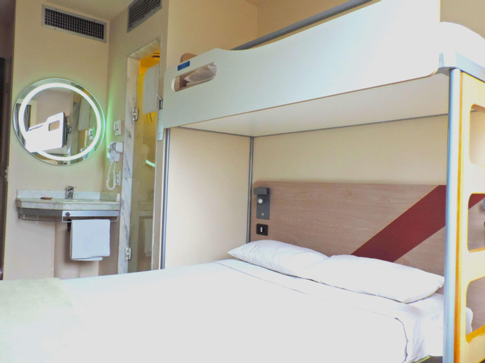 Bedroom 9
