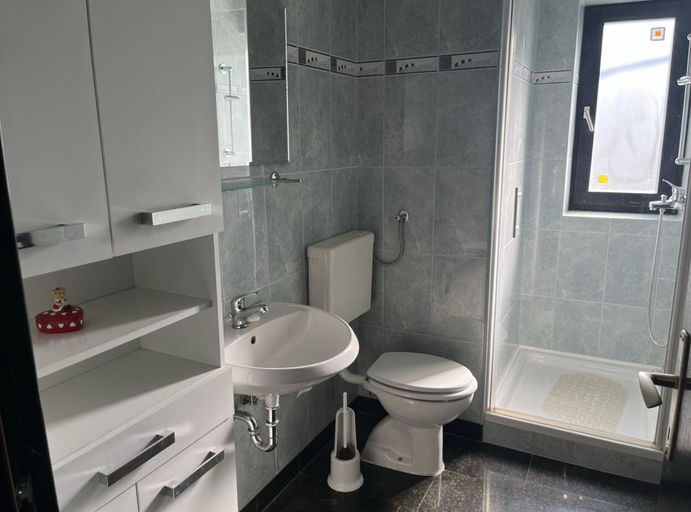Bathroom 4, Tranquil Spacious Villa With Private Pool, Matulji
