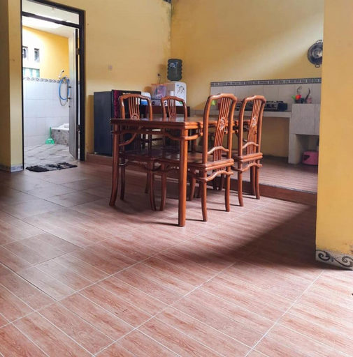 Dining Room 10