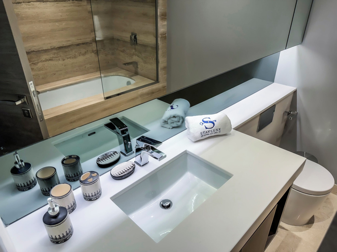 Bathroom 3, Burj Khalifa View Majestic 2BR Haven, Dubai