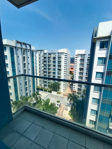 Balcony/terrace 3, Palm Tree Two Villas, Pasay City