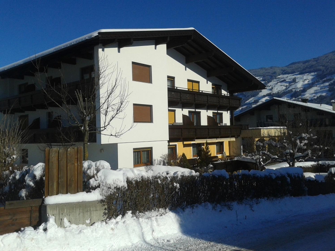 Others 4, Apart Kofler's Panorama-Zillertal***, Schwaz
