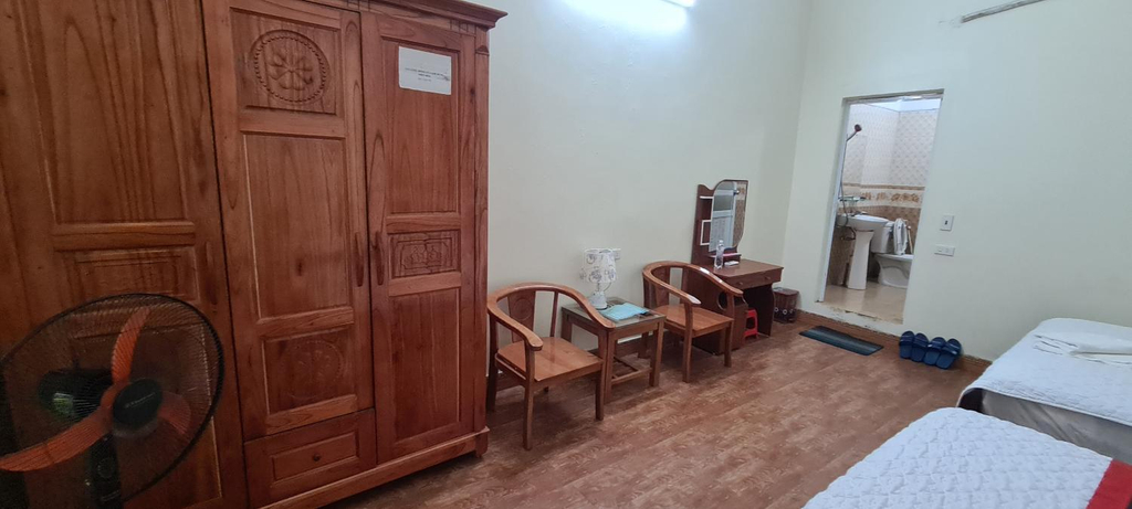Others 4, Nha nghi Bolero, Hoa Lư