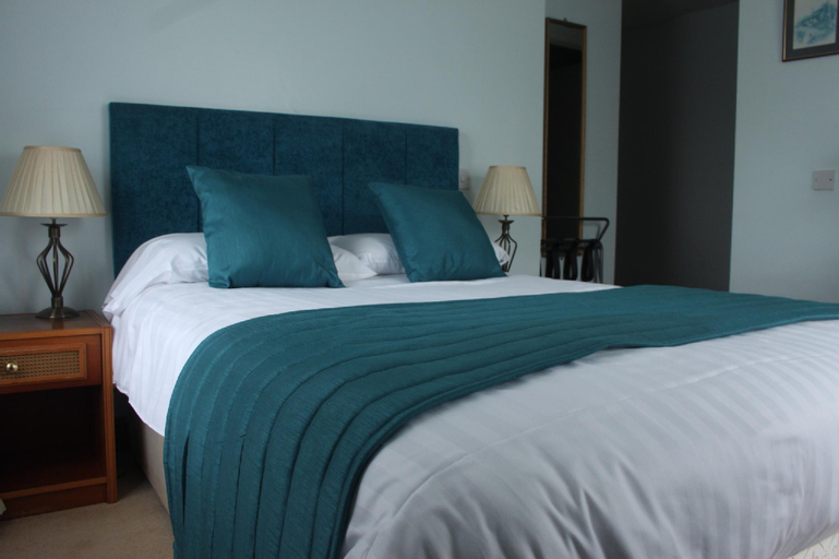 Bedroom 13