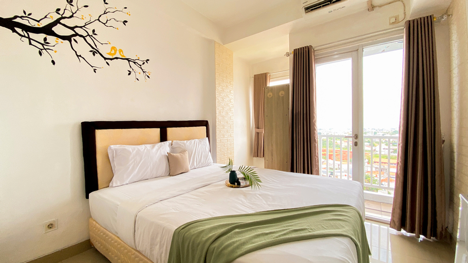 Homey and Cozy Living Studio at Poris 88 Apartment By Travelio, Tangerang