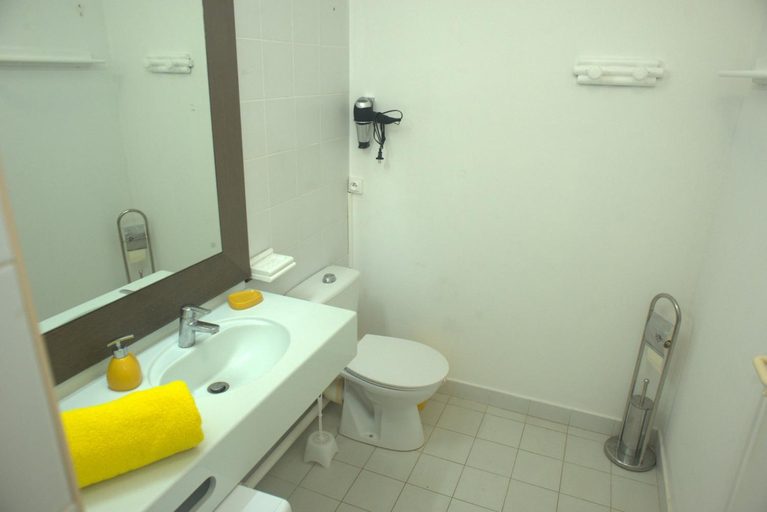 Bathroom 4, Studio Bo Soley Saint-Francois Piscine & Plage les pieds dans l'eau, Saint-François