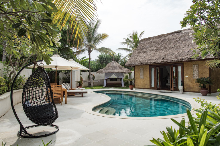 Swimming Pool 2