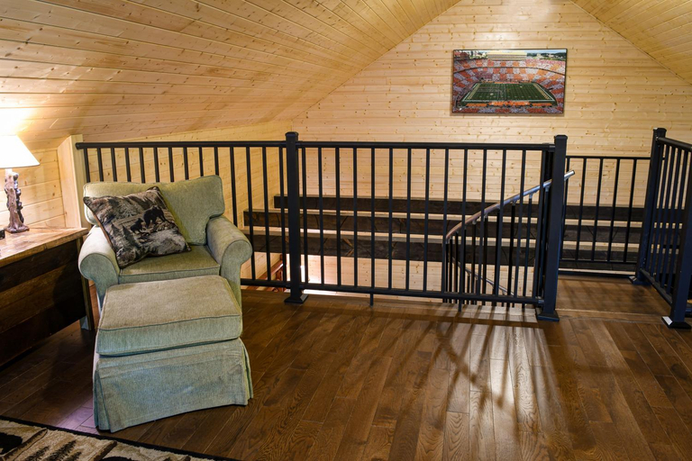Others 2, Gatlinburg - Honeymoon Hideaway, Sevier