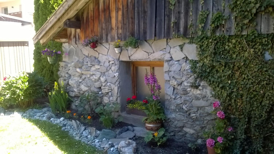 Others 4, Tirol Apart Barbara, Landeck