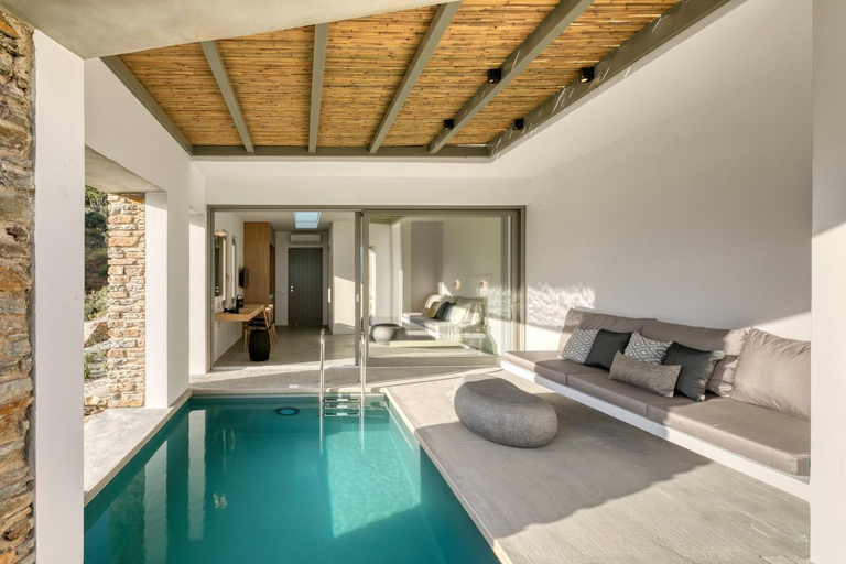 Sport & Beauty 4, Tinos Dove Suites, South Aegean