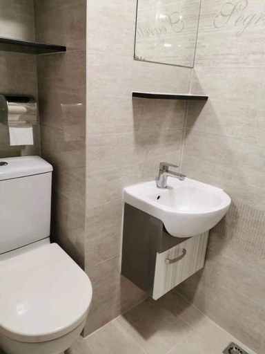 Bathroom 3