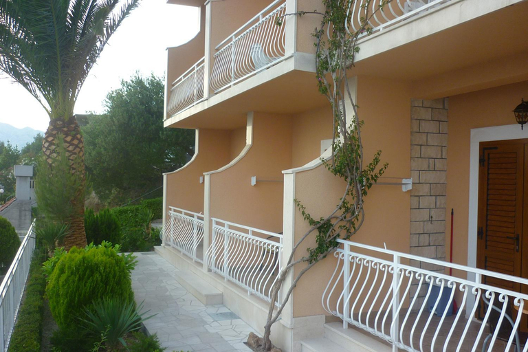 Others 5, Apartments Kapetan Jure, Brela