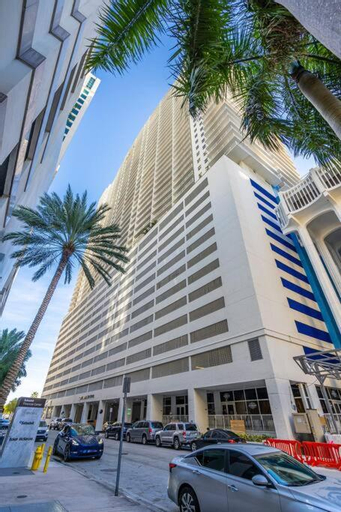 Modern 2/2 with Beautiful Ocean and Brickell Views, Miami-Dade