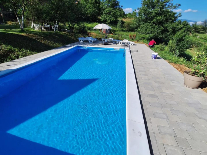 Swimming Pool 2