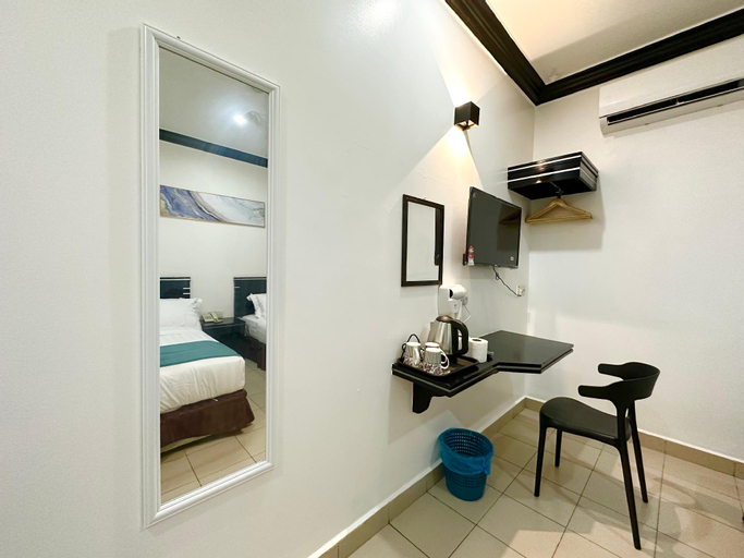 Bedroom 8