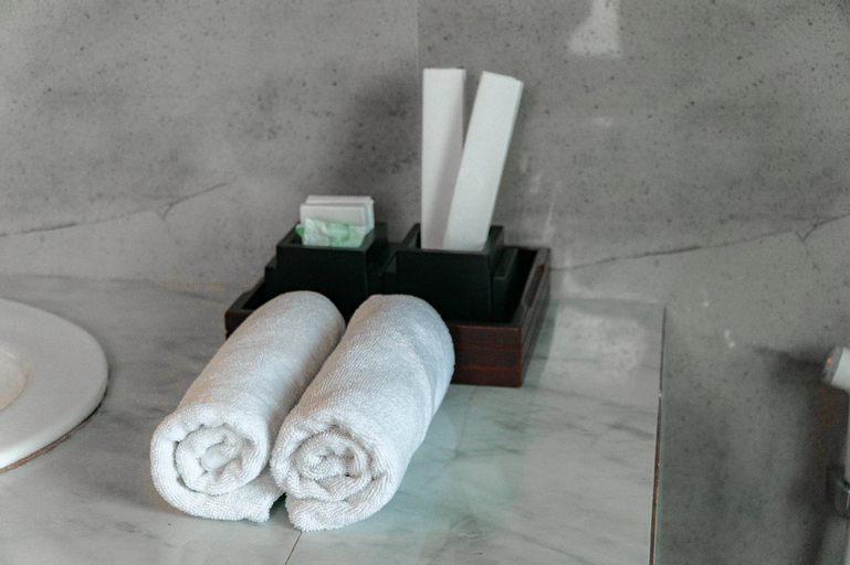 Amenities 7