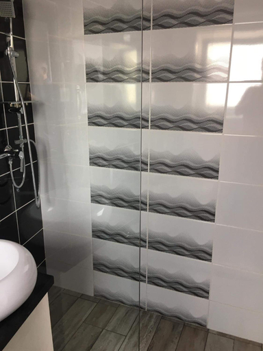 Others 4, Cuki Apartmanok, Dombóvár