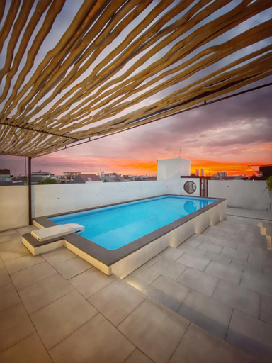 Swimming Pool 3