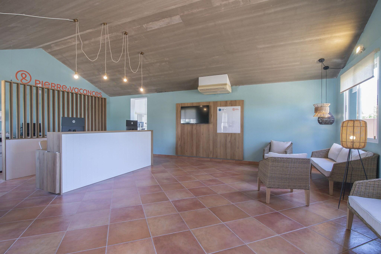 Public Area, Pierre & Vacances Menorca Cala Blanes, Baleares