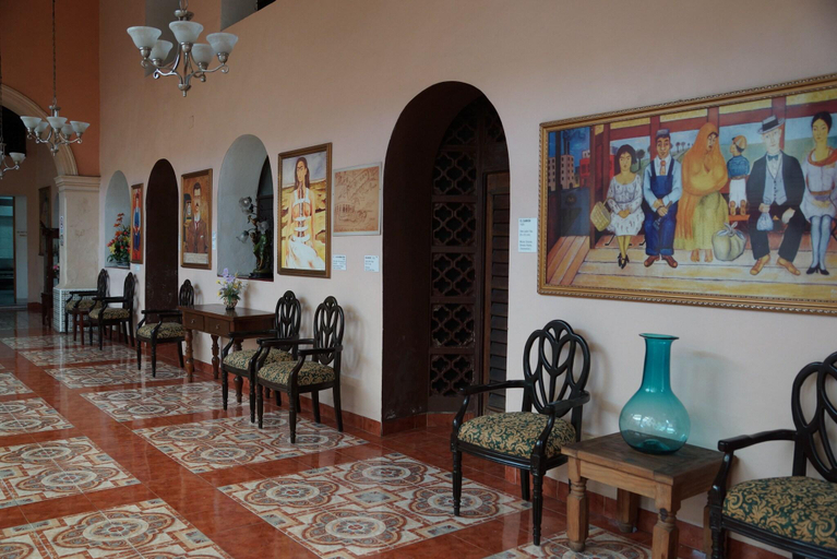 Public Area 3, Dolores Alba, Mérida