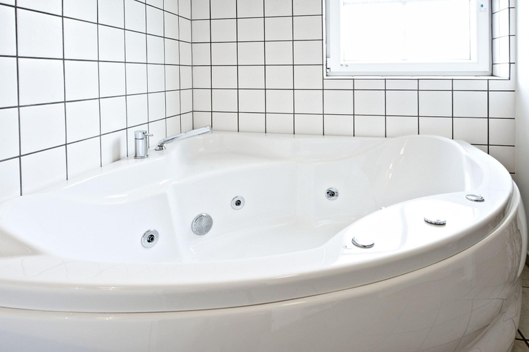 Bathroom, Feriencenter Lalandia Billund, Billund