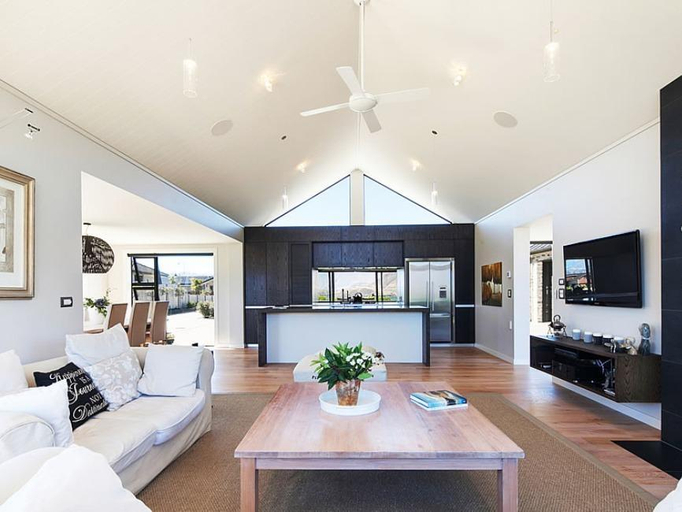 Others 4, Infinity Drive - Sleeps 8 - Spa Pool - Lake Views, Queenstown-Lakes