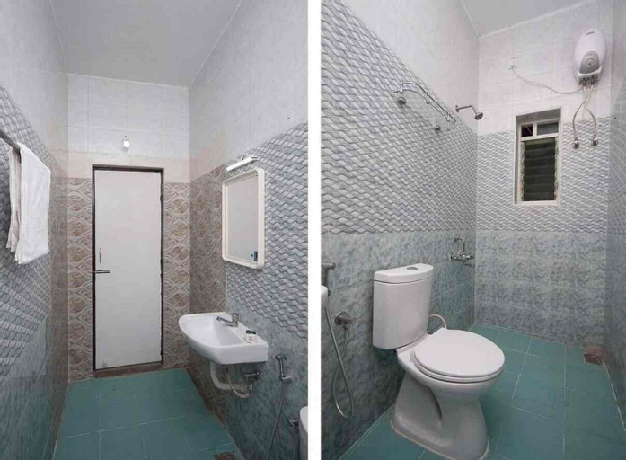 Bathroom 10