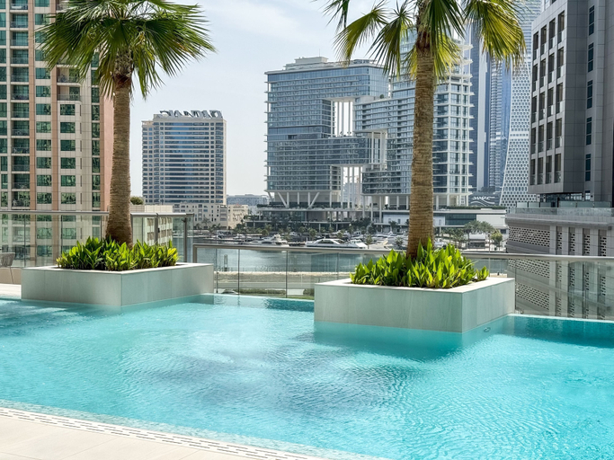 Sport & Beauty 5, Burj Khalifa View Majestic 2BR Haven, Dubai