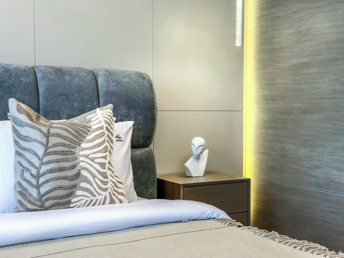 Bedroom 2, Burj Khalifa View Majestic 2BR Haven, Dubai