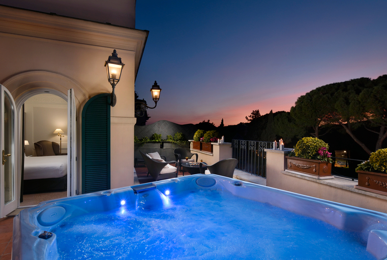 Swimming Pool 19