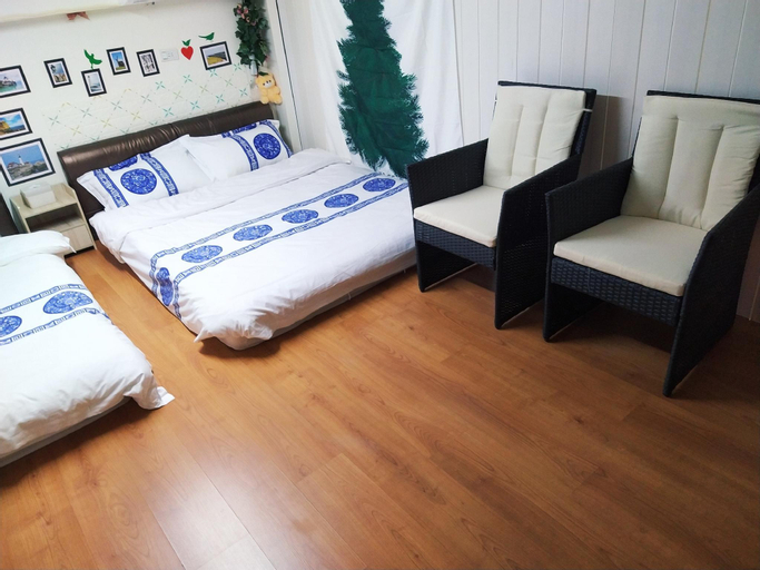 Bedroom 9