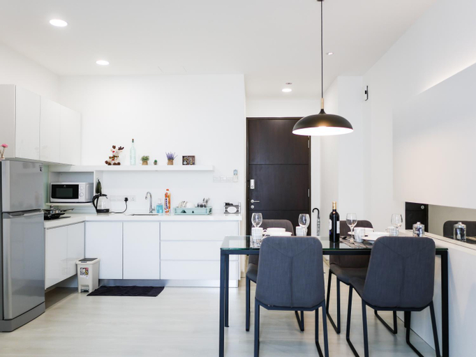 Dining Room 5