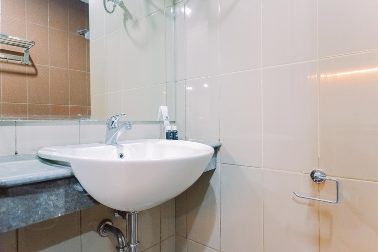 Bedroom 3, Well Furnished And Cozy 1Br Apartment Atlanta Residences, Depok