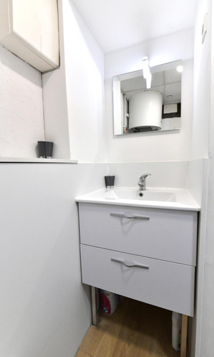 Bathroom 4, Appart Hotel Sens hypercentre, Yonne