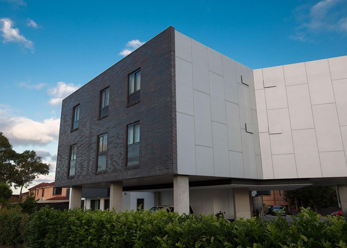 Exterior 12