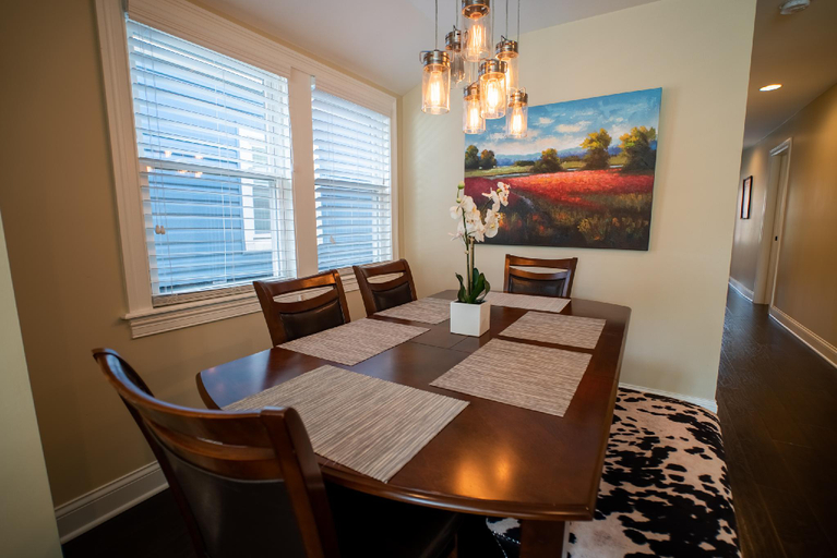 Dining Room 8