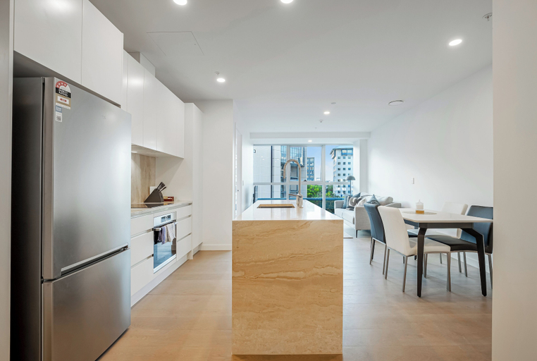Others 5, Modern Bright Central Apartment by Zodiak Stays, Waitakere