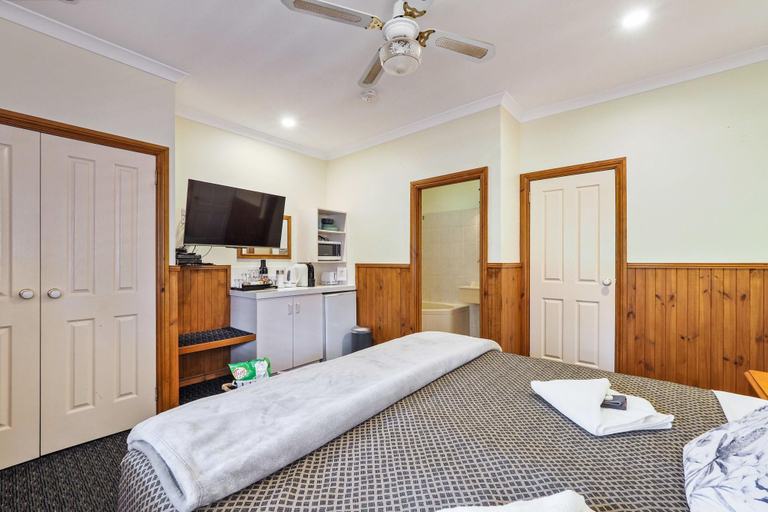 Bedroom 9