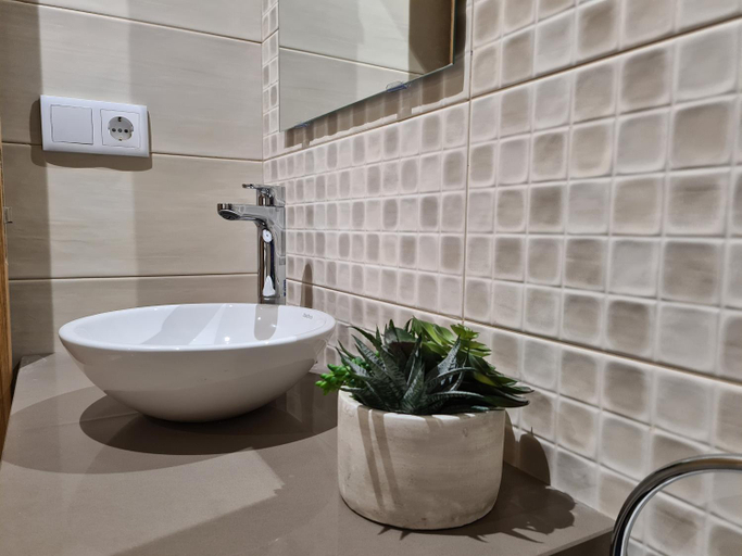 Bathroom 2, Casa da Marquesa Sarria, Lugo